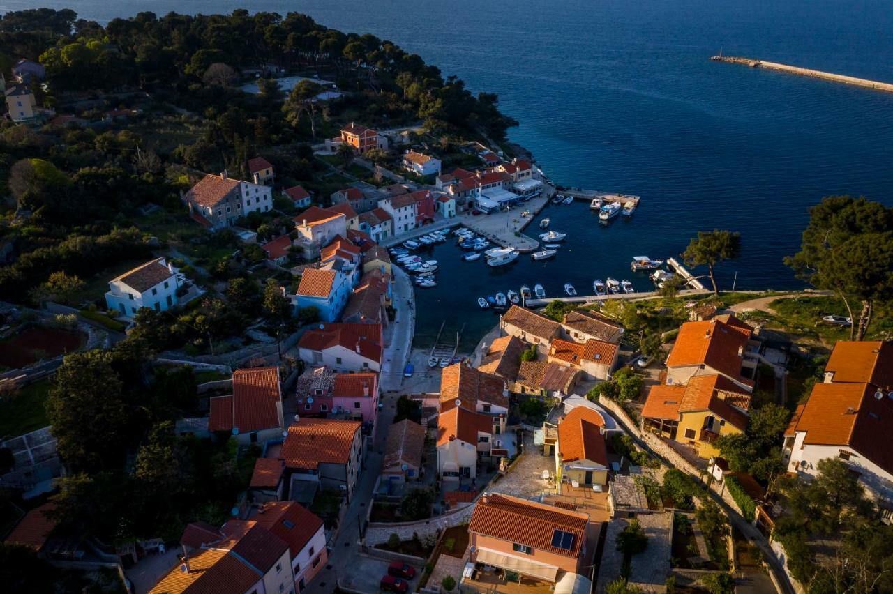Apartments Antje Veli Lošinj Eksteriør bilde