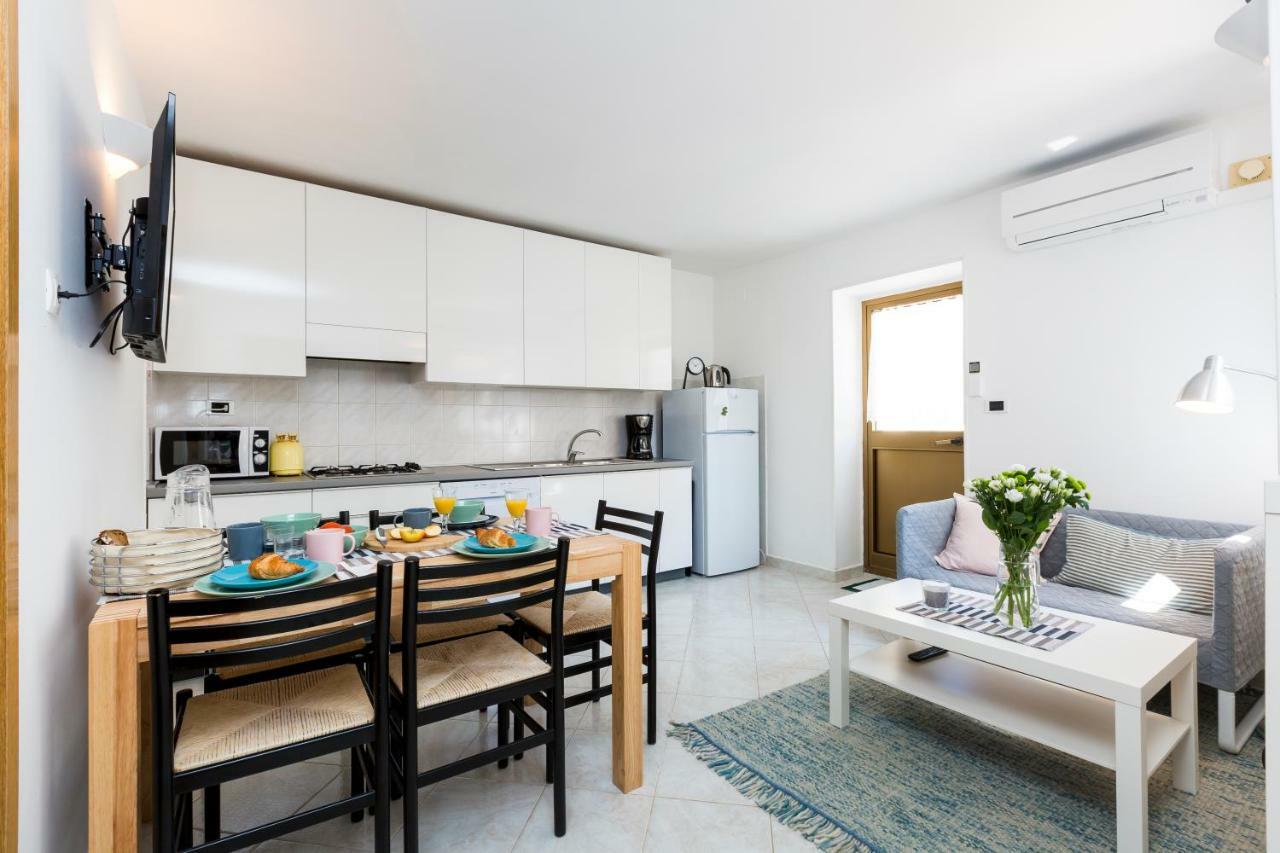 Apartments Antje Veli Lošinj Eksteriør bilde
