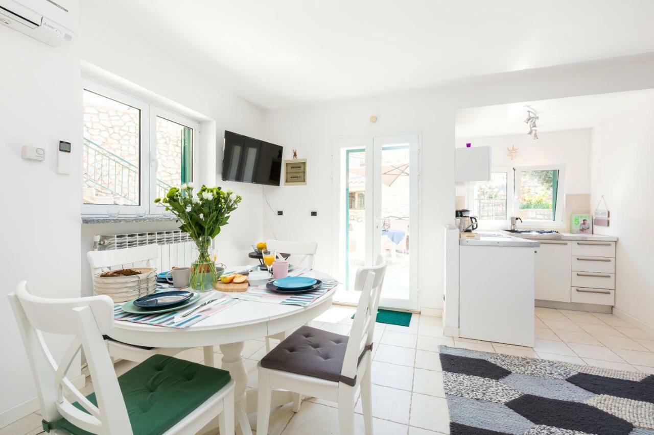 Apartments Antje Veli Lošinj Eksteriør bilde