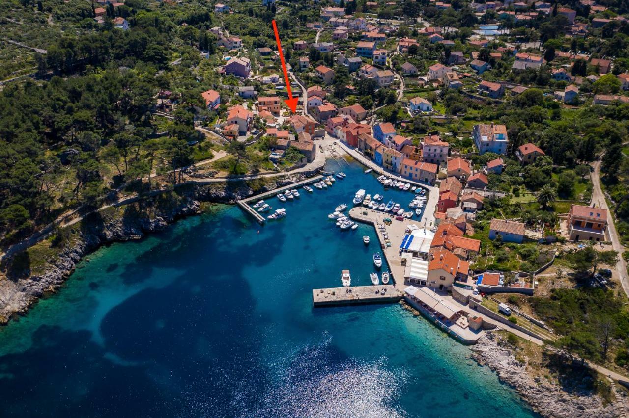 Apartments Antje Veli Lošinj Eksteriør bilde